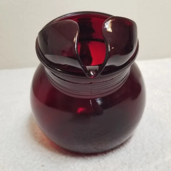 Vintage Anchor Hocking - Ruby Red Glass - Tilted Pitcher - Picture 5 of 9